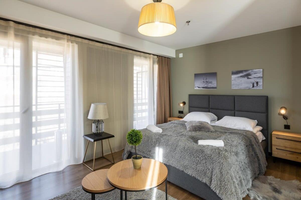 Super Stylish And Cozy 2 Bedroom 4Or6 People Apartment In Key Location In Marshall Gudauri Project Ski Resort Eksteriør billede